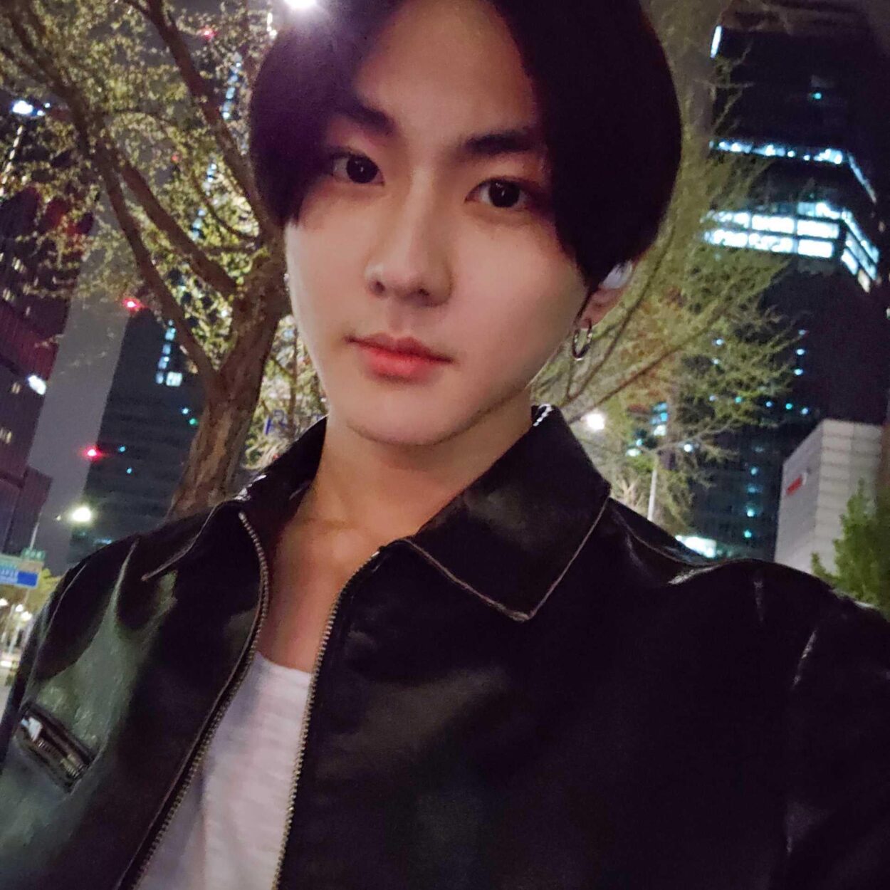 240405 Weverse: Jungwon (2)