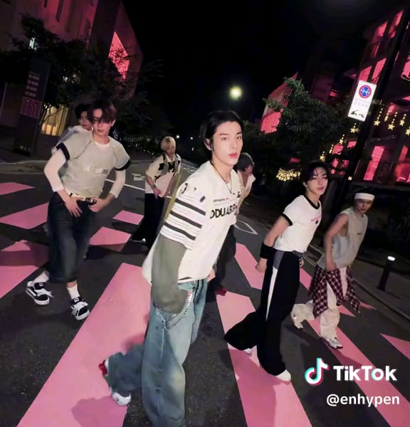 240712 Tiktok: ENHYPEN