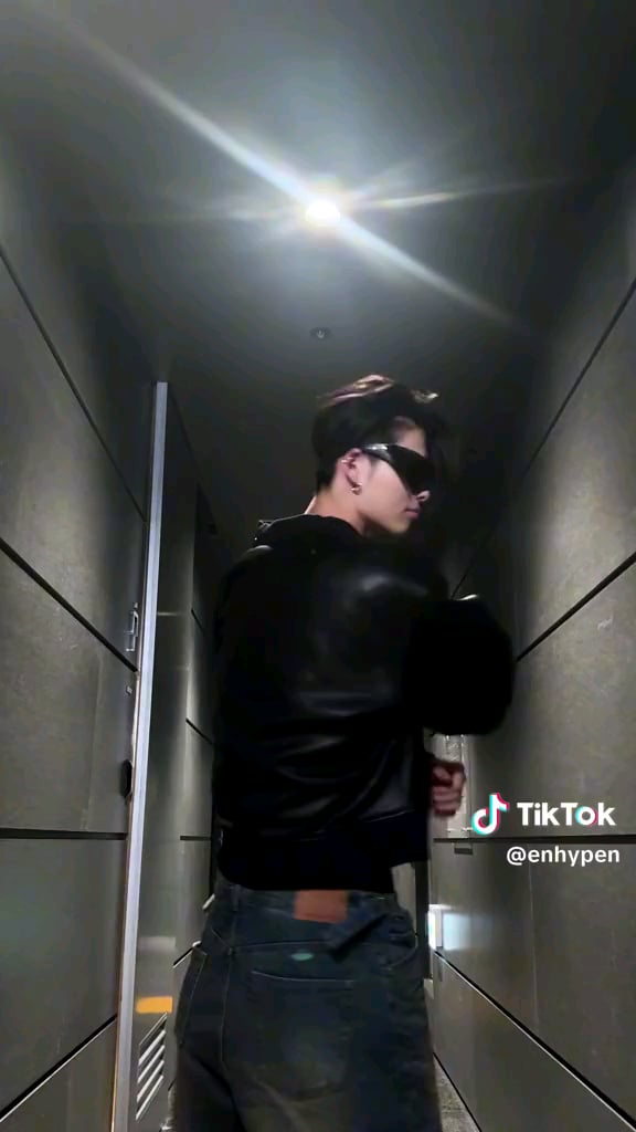 240719 Tiktok: Ni-ki @ Gentle Monster