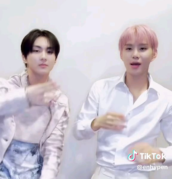 240724 Tiktok: Jungwon with NCT127 Jungwoo