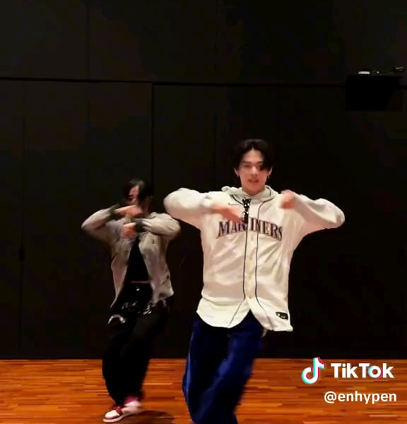 240719 Tiktok: Ni-ki with Akanen