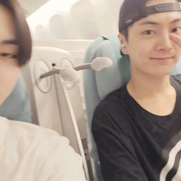 240815 Weverse: Jungwon with Jay