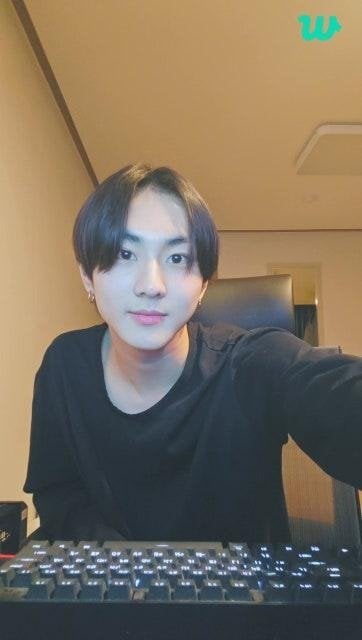 240907 [Weverse Live: Jungwon] 2