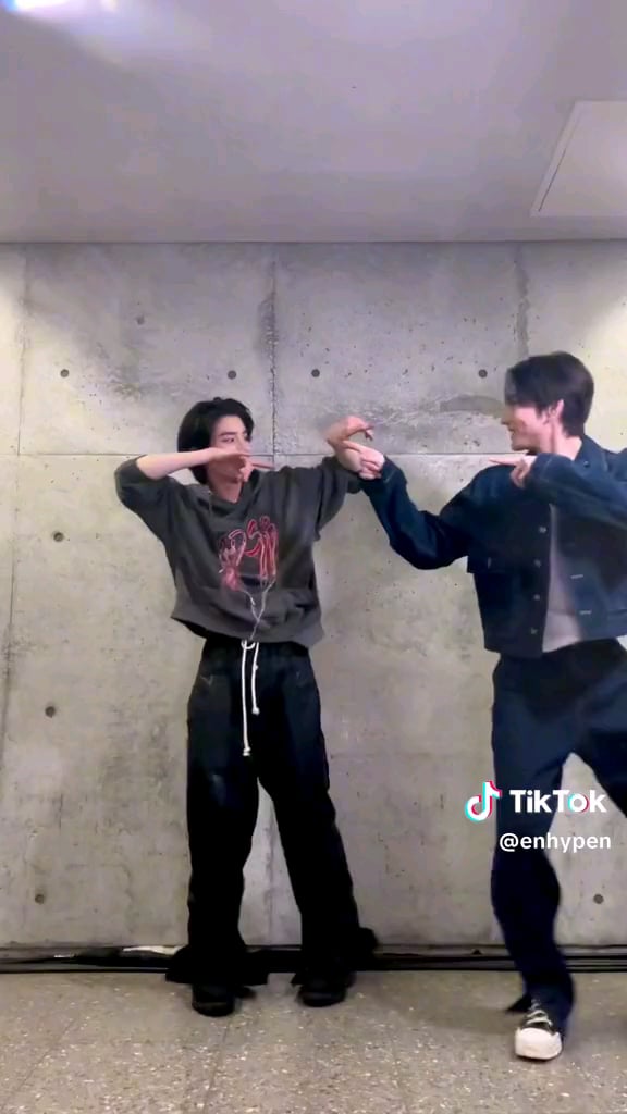 240902 Tiktok: Jake & Jungwon